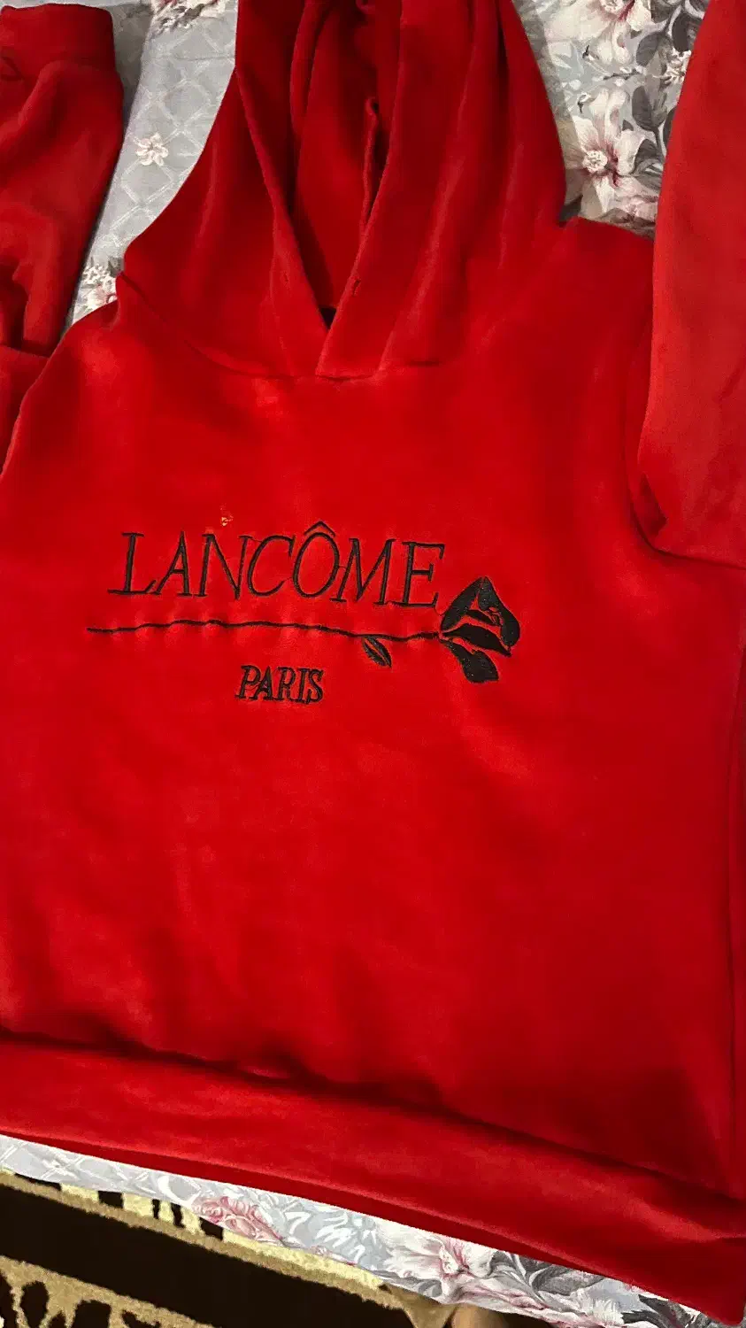 هودی نو|لباس|ایذه, |دیوار