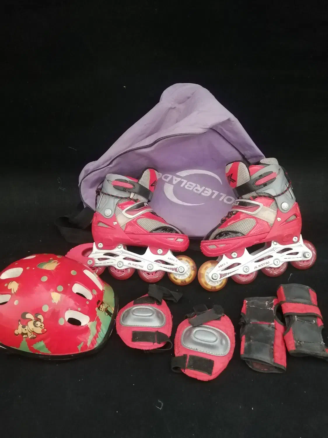 کفش اسکیت با چرخ چراغ دار فروشی|دوچرخه، اسکیت، اسکوتر|رفسنجان, |دیوار