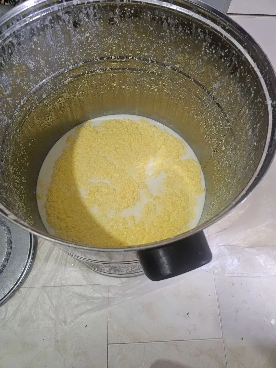 دوغ محلی کره دار|خوردنی و آشامیدنی|رشت, جانبازان|دیوار