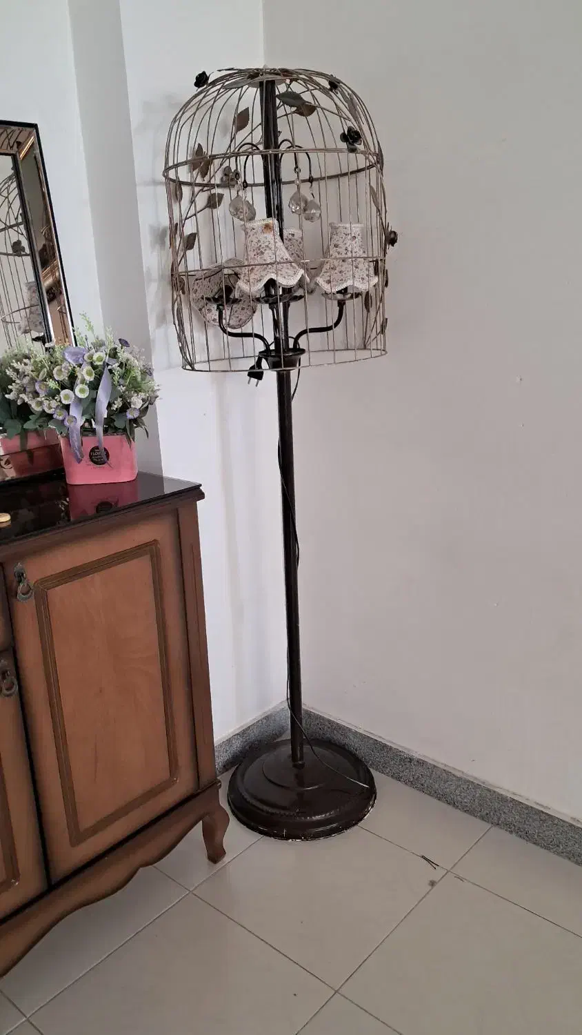 اباژور|چراغ خواب و آباژور|نیشابور, هفده شهریور|دیوار