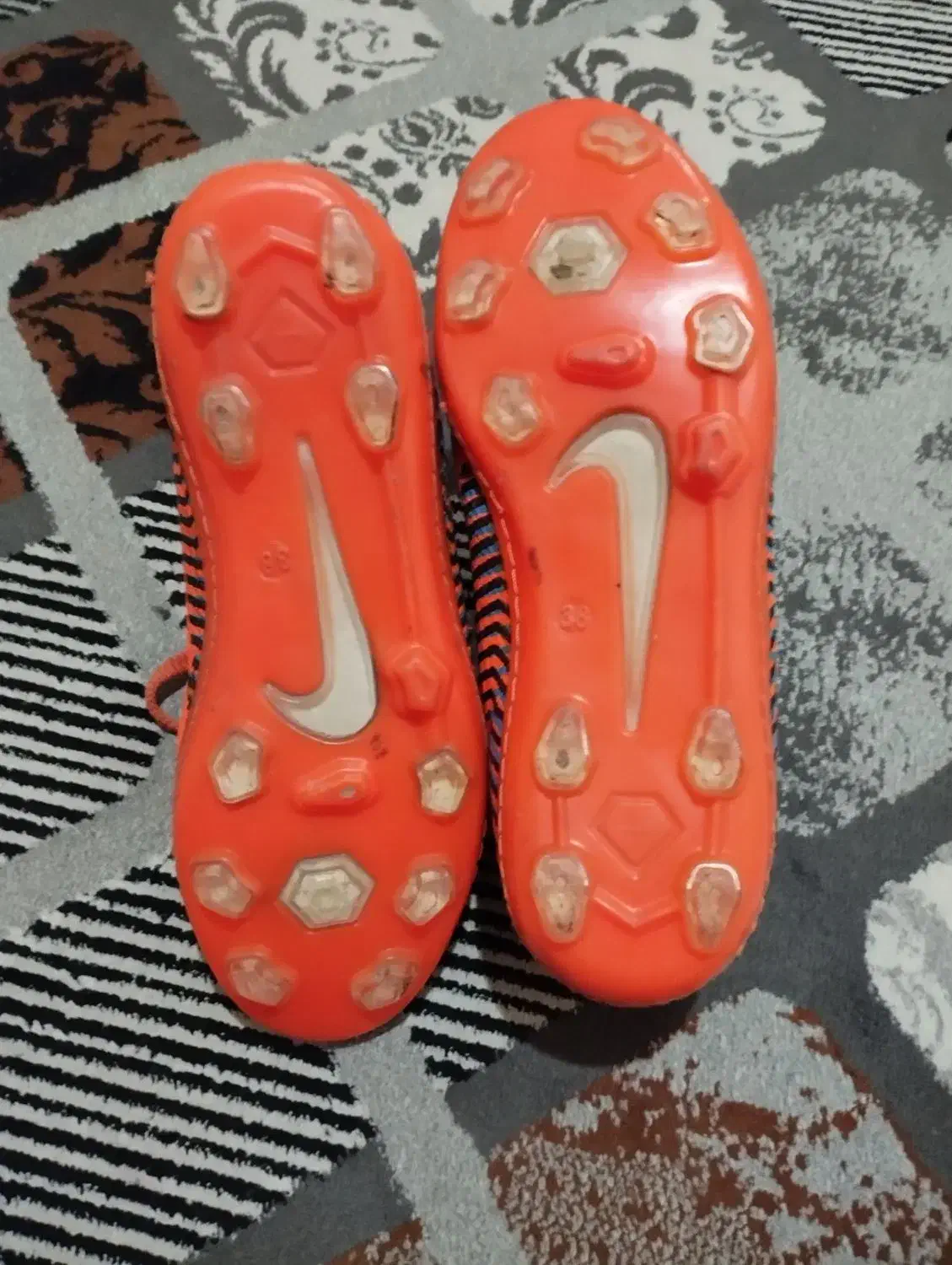 استوک|کیف، کفش، کمربند|بهارستان, |دیوار