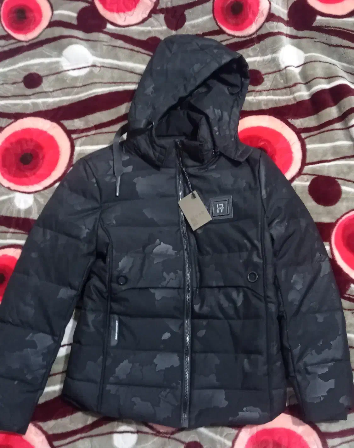 کاپشن مشکی سایز L|لباس|صدرا-فارس, فاز ۲|دیوار