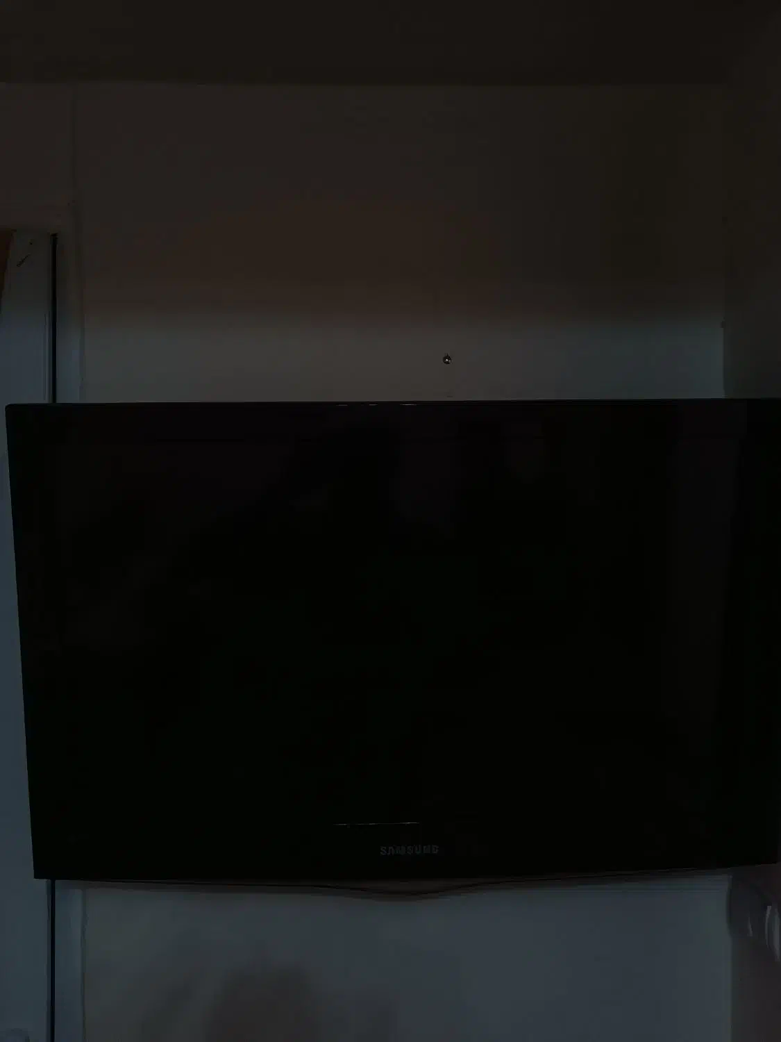 تلویزیون|تلویزیون و پروژکتور|گلبهار, شهر جدید گلبهار|دیوار