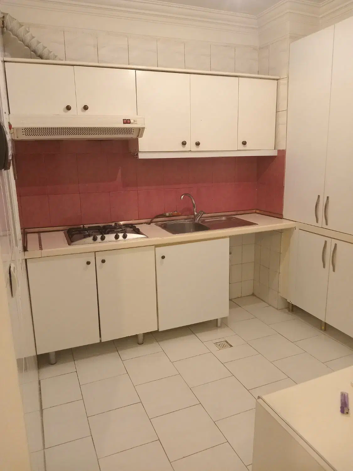 دبستان ۷۵متری ۲خوابه ۵طبقه ۴واحدی طبقه ۲