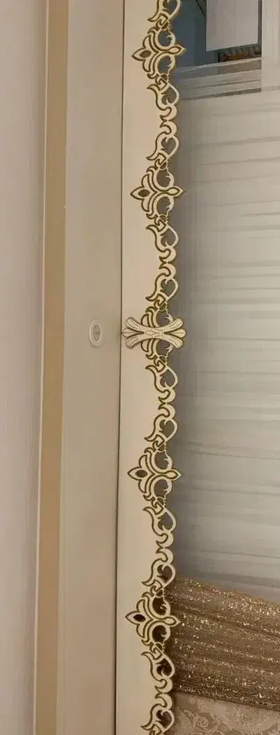 کتیبه ی پرده|پرده، رانر، رومیزی|برخوار, |دیوار