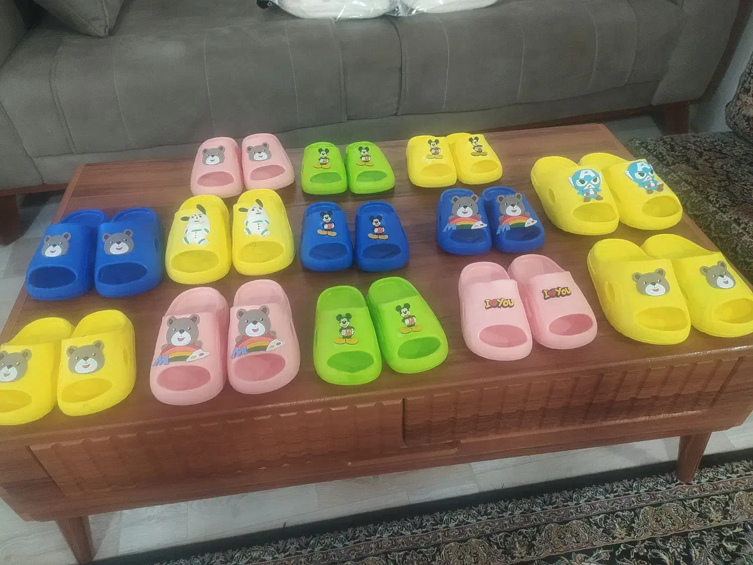 دمپایی فانتزی|کیف، کفش، کمربند|سنندج, |دیوار