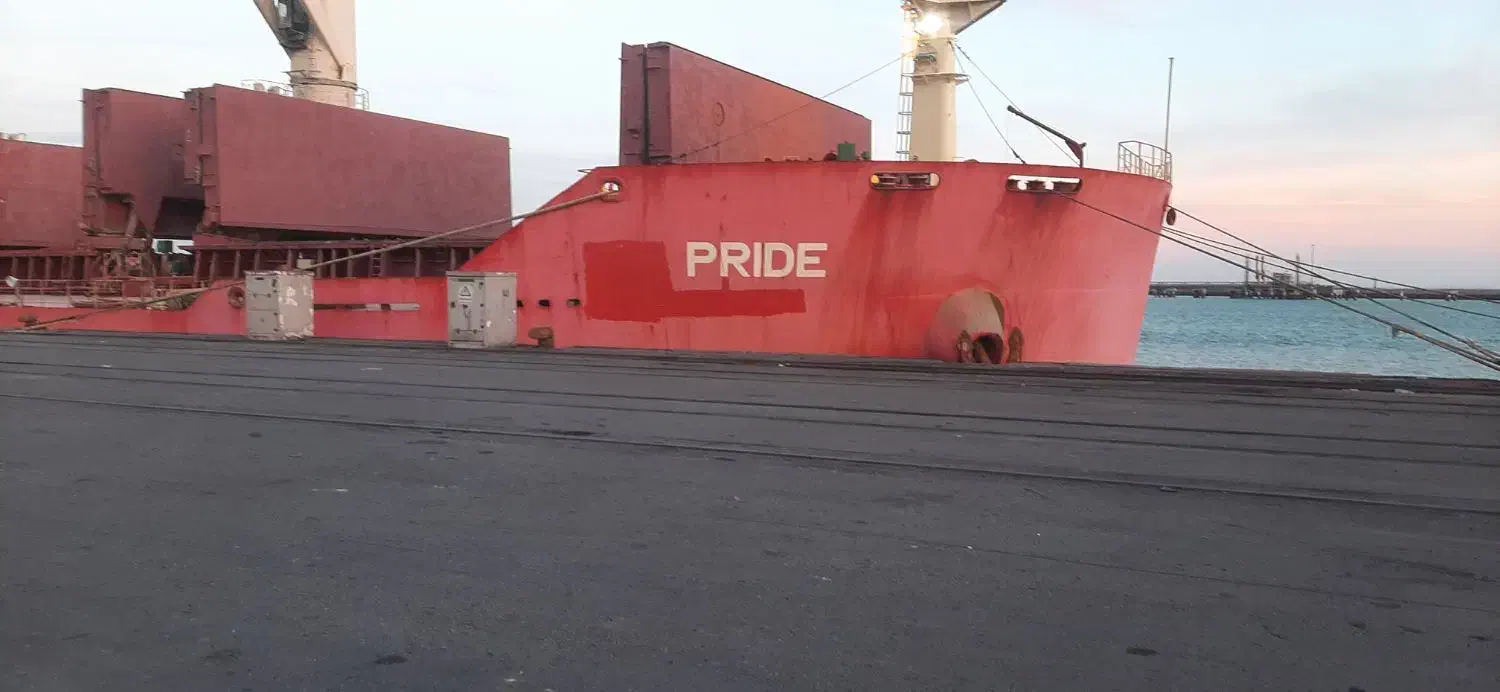 نیازمند راننده پایه یک باماشین هوو کمپرسی|استخدام حمل و نقل|بندرعباس, |دیوار