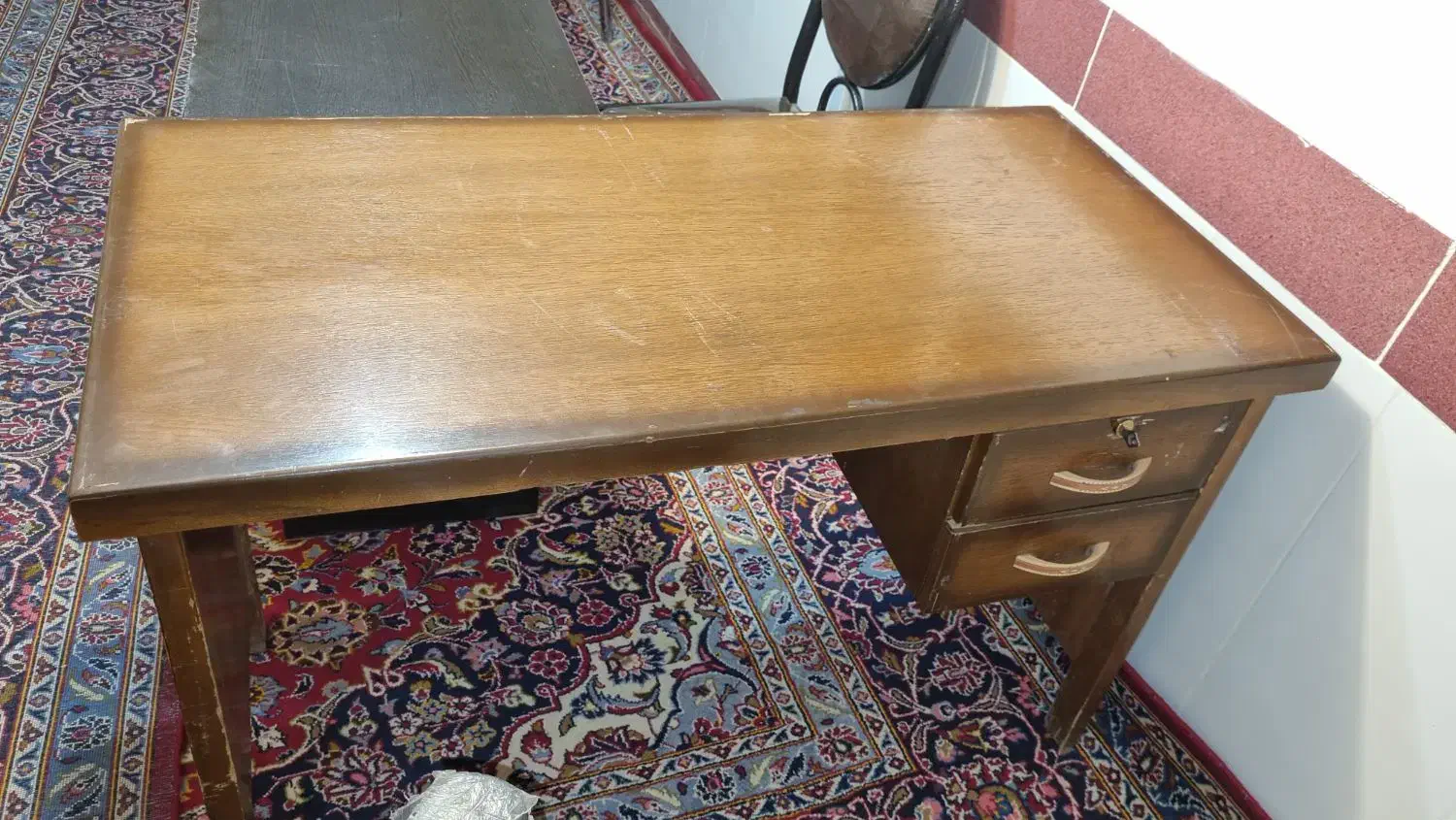 تابلو led تبلیغاتی و میز کامپیوتر|میز تحریر و کامپیوتر|بناب, |دیوار