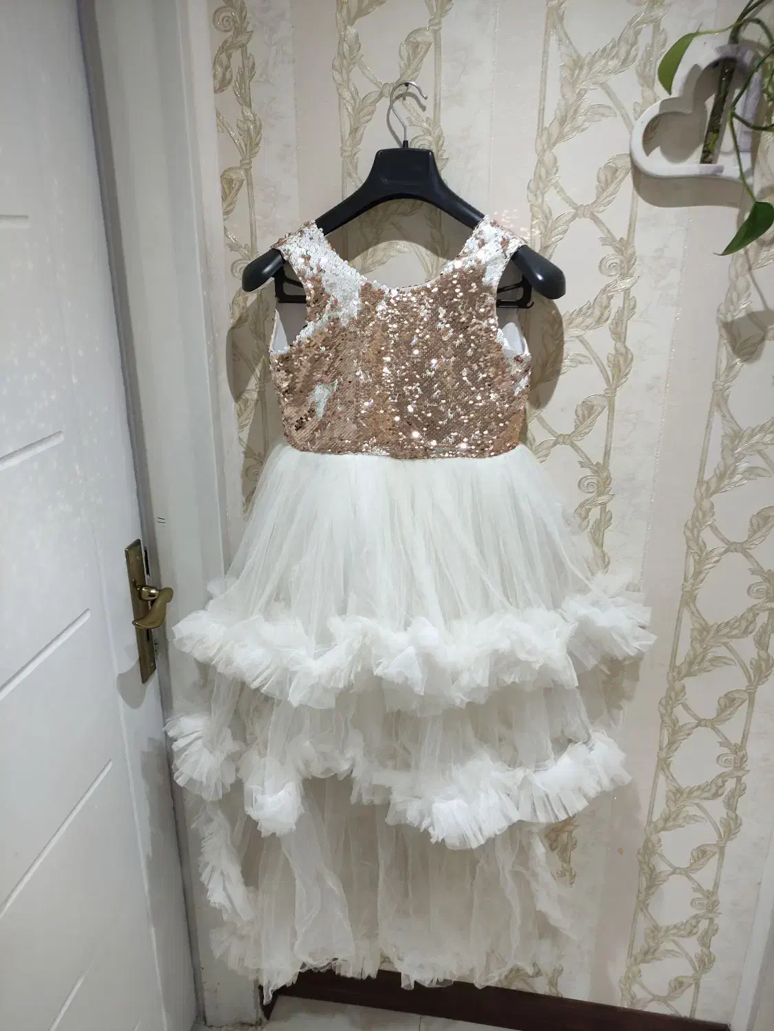 لباس عروس بچه گانه|کفش و لباس بچه|اندیشه, اندیشه فاز ۱|دیوار