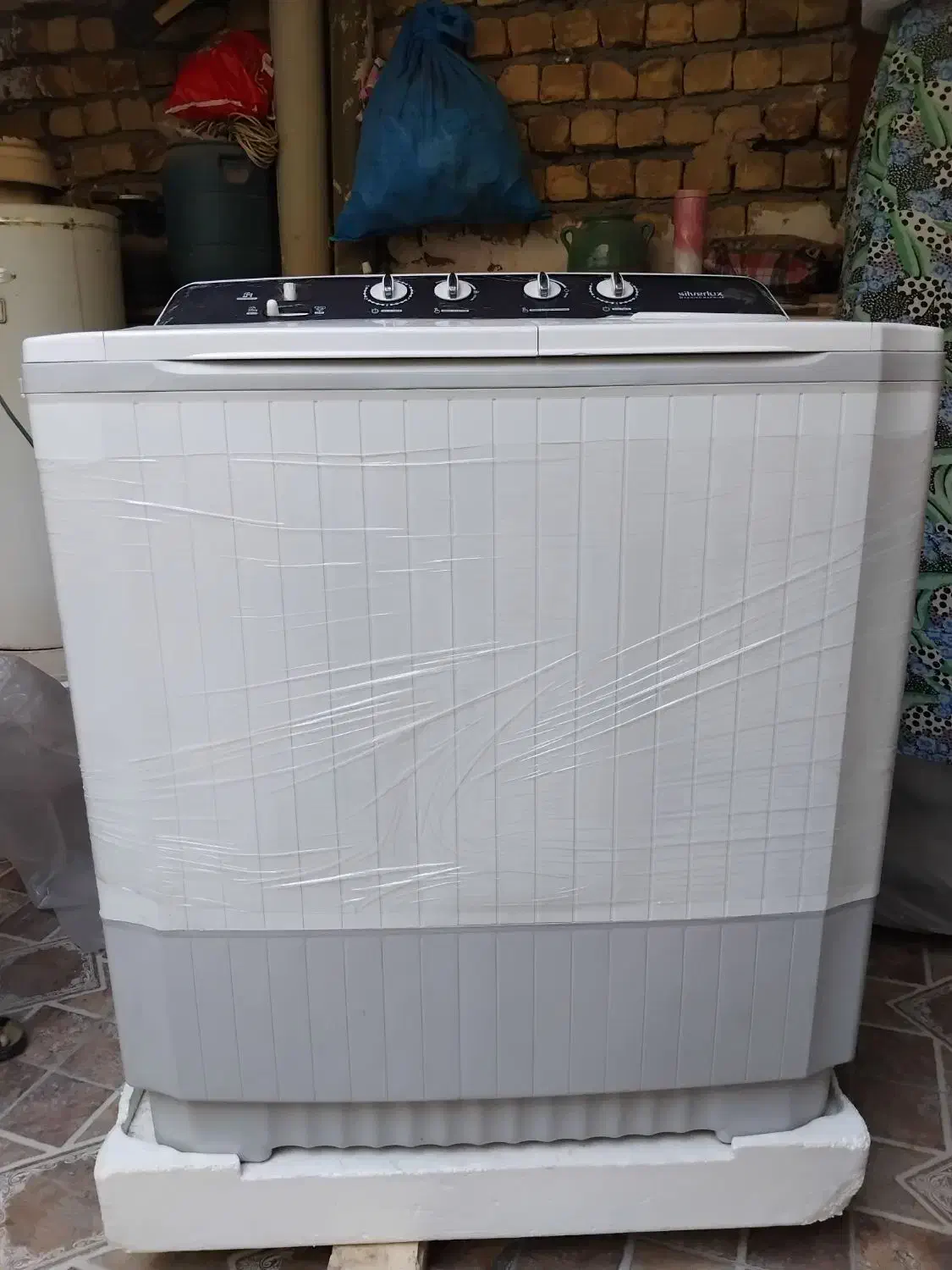 لوازم برقی|ماشین لباسشویی و خشککن لباس|قم, قلعه کامکار|دیوار