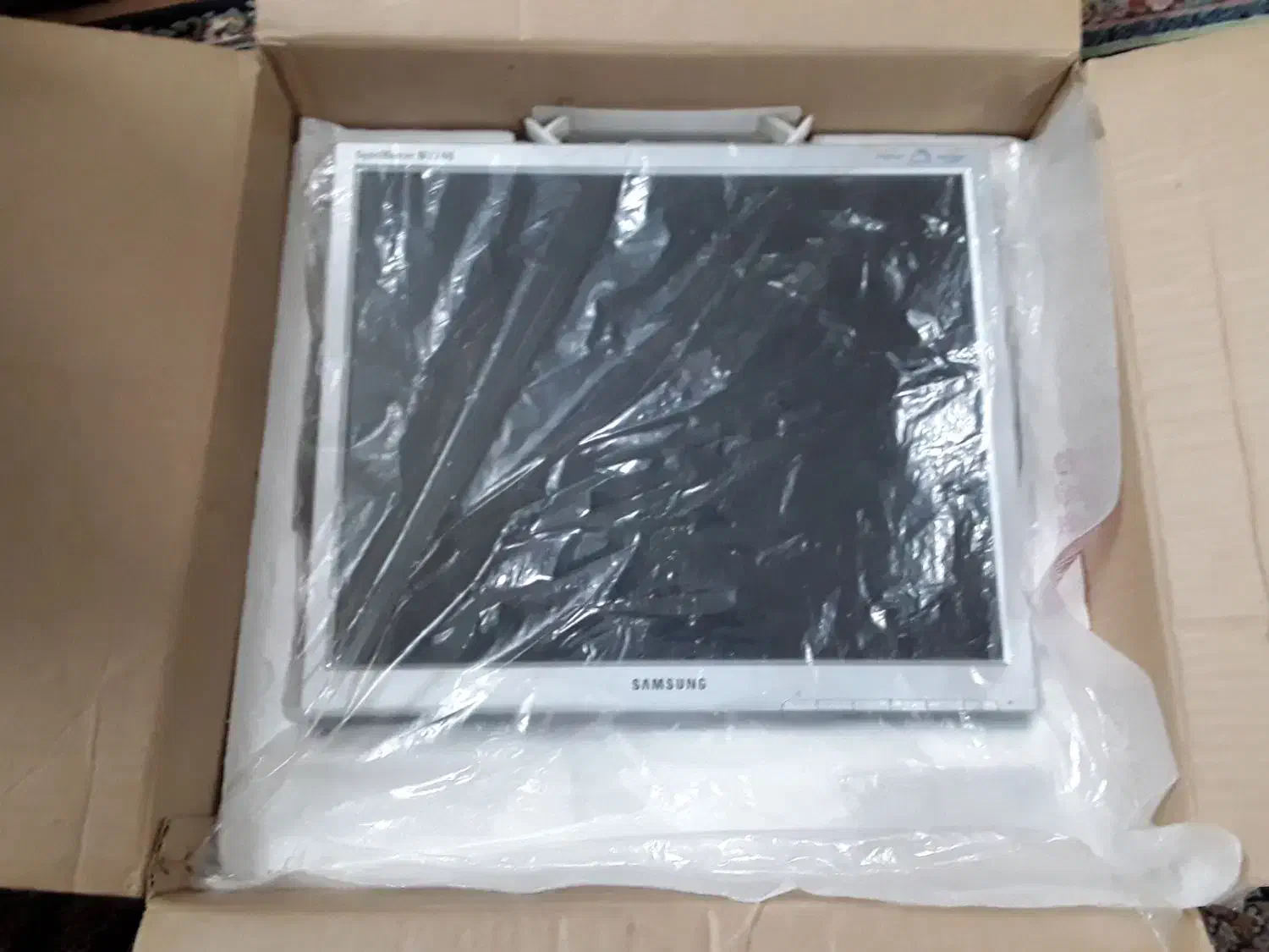 مانیتور نو فوری|رایانه رومیزی|پرند, فاز ۵|دیوار