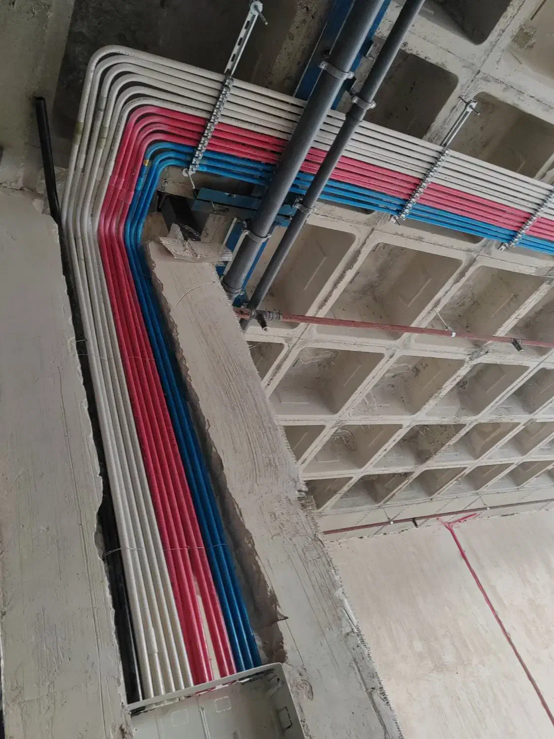 نیاز مند چند نفر برای کار|استخدام صنعتی، فنی، مهندسی|ماکو, |دیوار