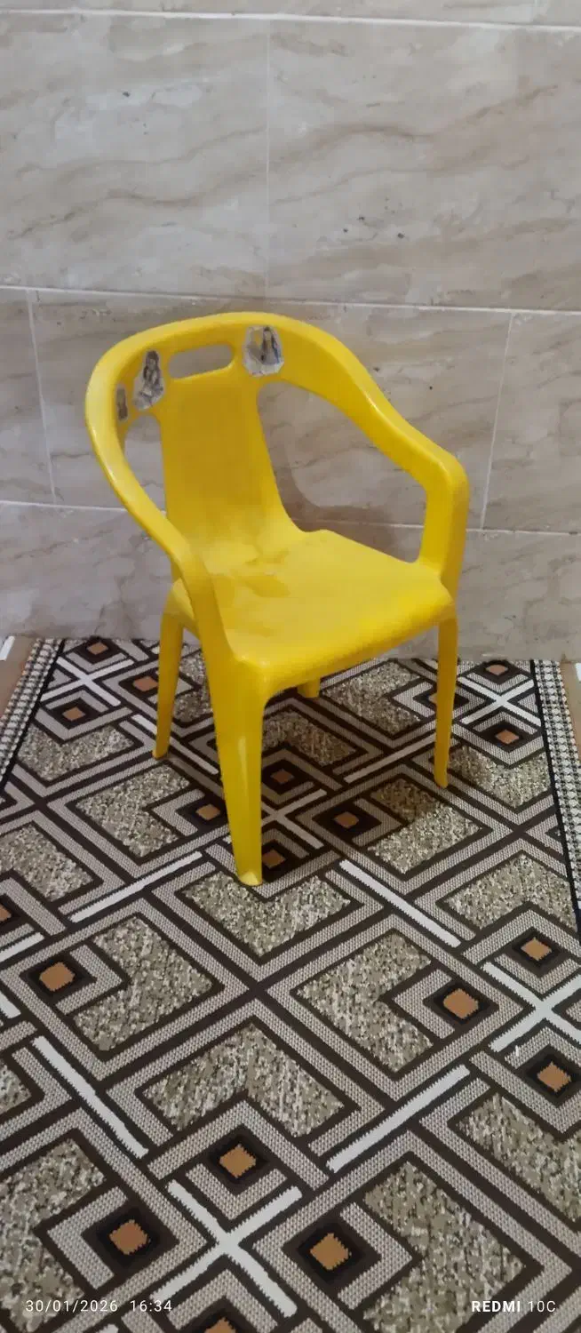 جالباسی|جاکفشی، کمد، دراور|بندر انزلی, باغ زمانی|دیوار