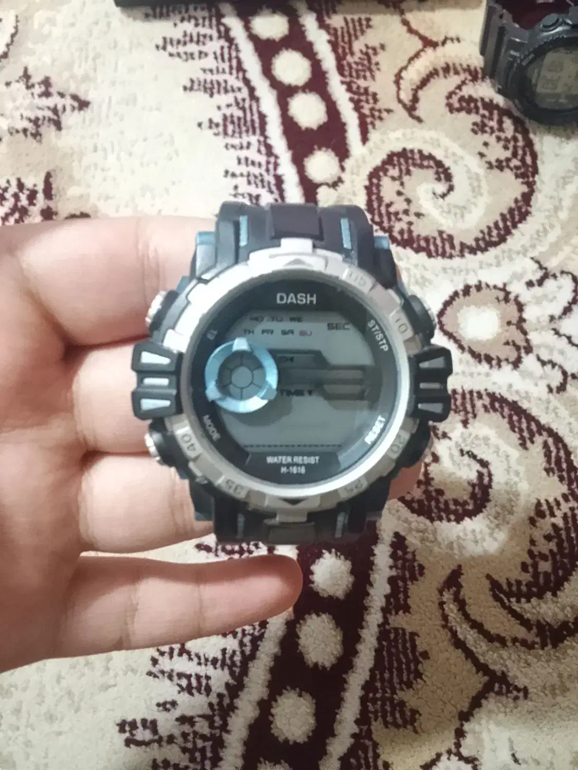 ساعت|ساعت|رباط‌کریم, مسکن مهر آبشناسان|دیوار