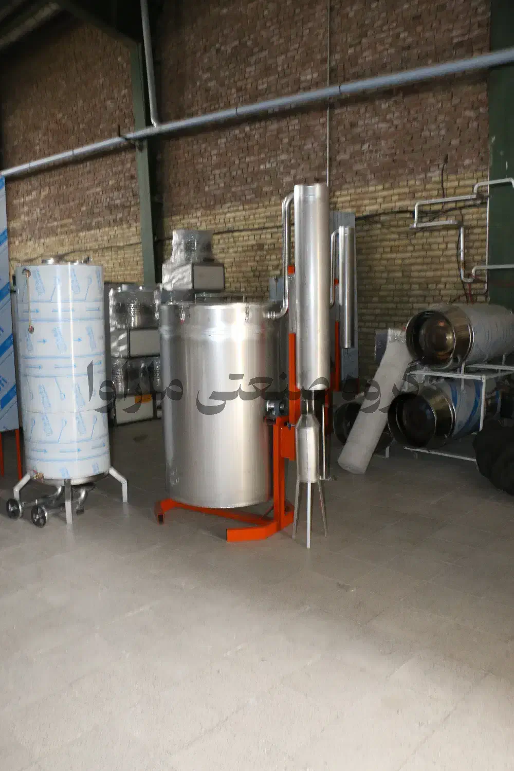 گلاب گیر عرق گیر عرقگیری عرق گیر تقطیر صنعتی|ماشین‌آلات صنعتی|ایلام, |دیوار
