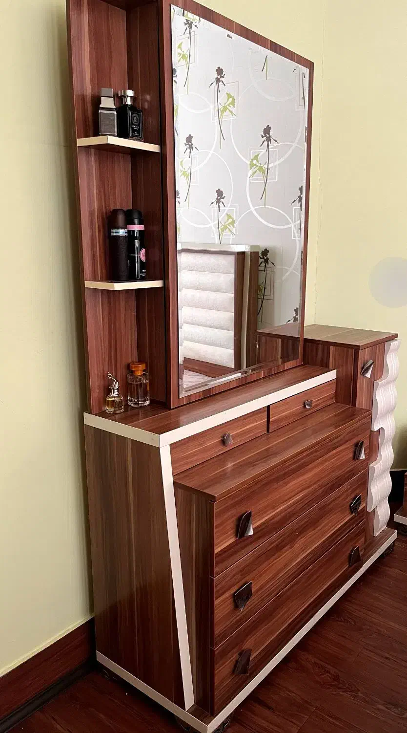 تخت خواب دو نفره  ۱۶۰×۲۰۰|تخت و سرویس خواب|بیرجند, |دیوار