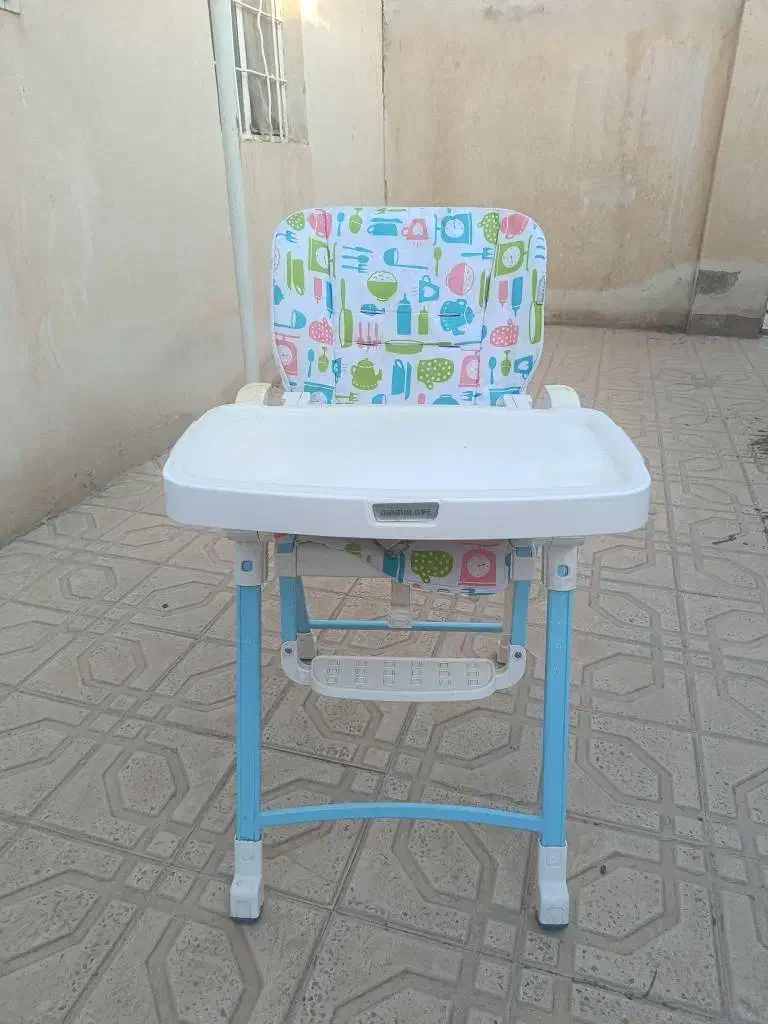 صندلی غذای کودک|تخت و صندلی بچه|هشتگرد, شهرک کوثر|دیوار