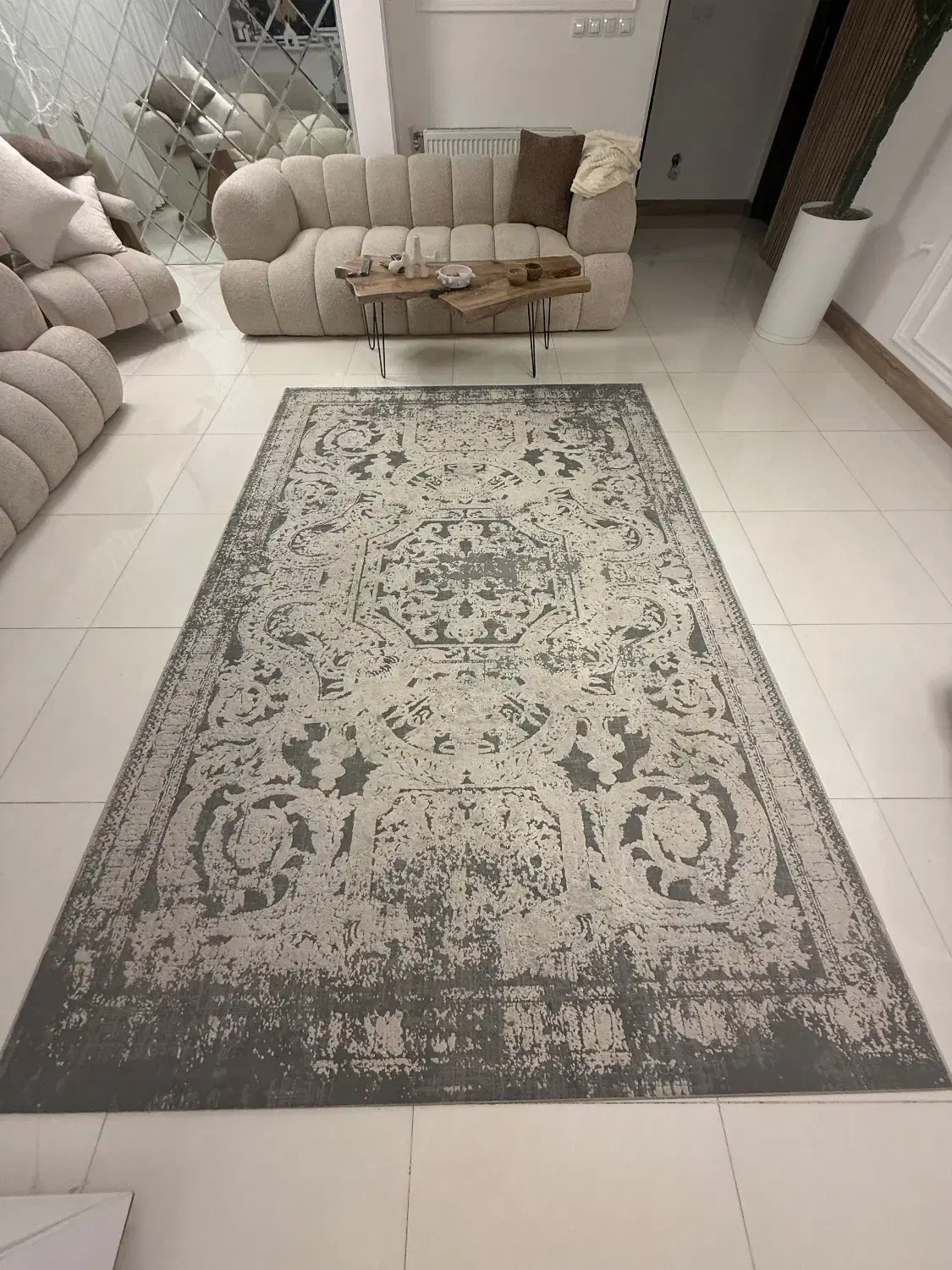 قالی ۶ متری ماشینی|فرش|شیراز, زرهی|دیوار