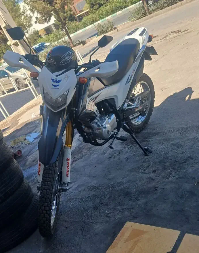 تریل پرواز ۲۰۰ صفر|موتورسیکلت|کرمان, |دیوار