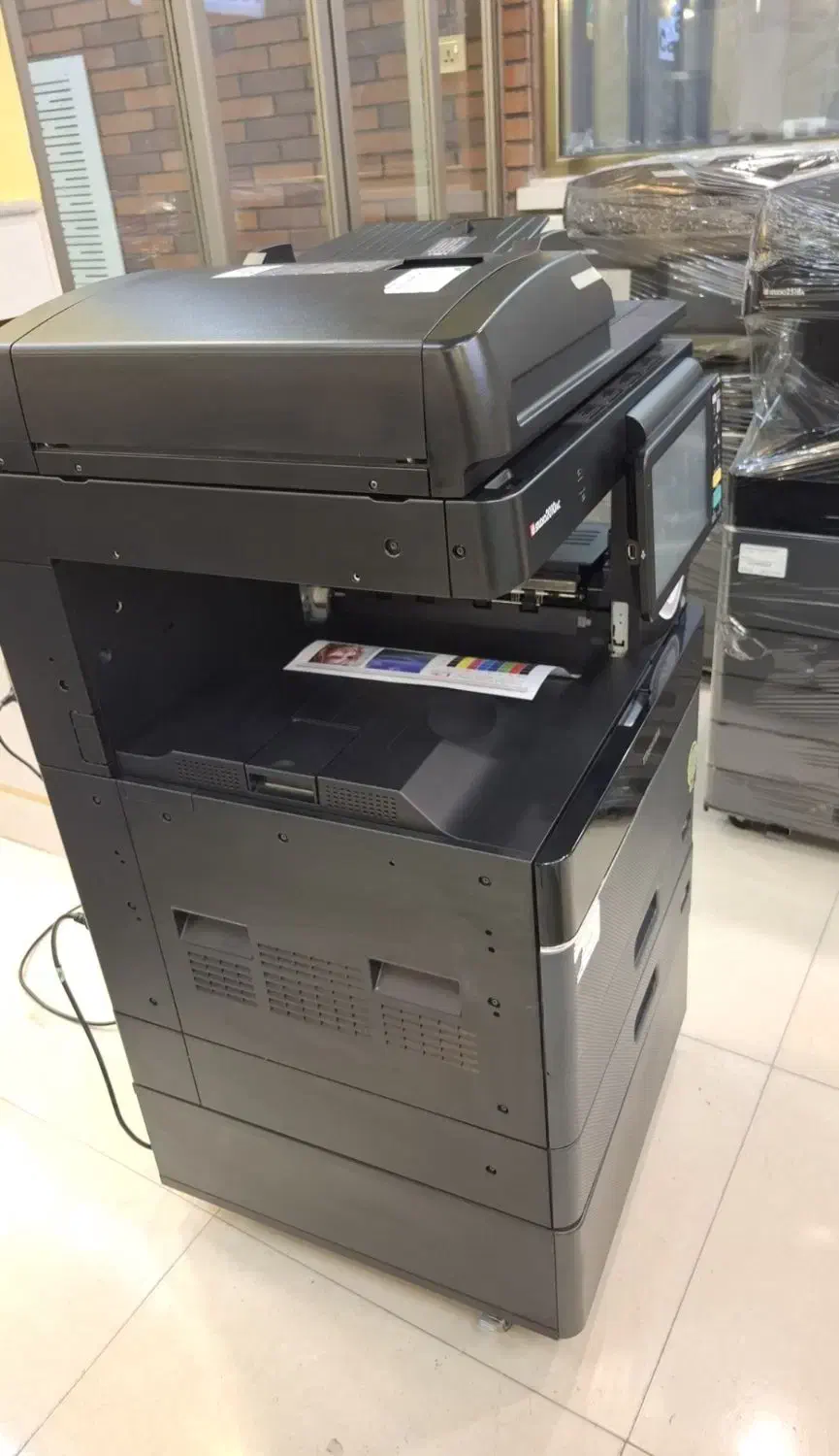 دستگاه رنگی کم استحلاک 2010|پرینتر، اسکنر، کپی، فکس|قم, هنرستان|دیوار