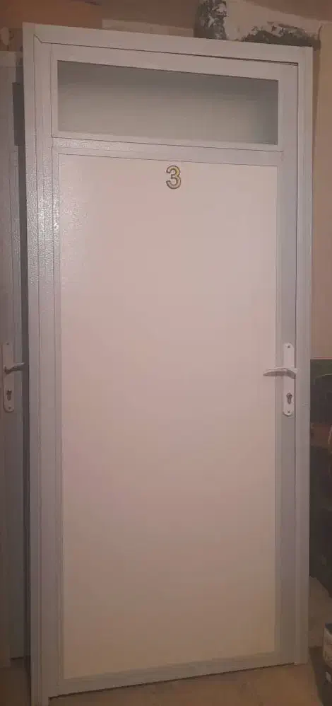 درب پارتیشنی در حد نو|مصالح و تجهیزات ساختمان|تهران, فلاح|دیوار