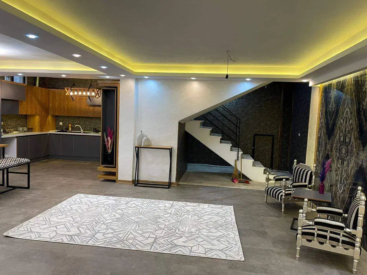 500متر / 330 متر بنا / 4 خواب / 3 سرویس بهداشتی|فروش خانه و ویلا|آستارا, |دیوار