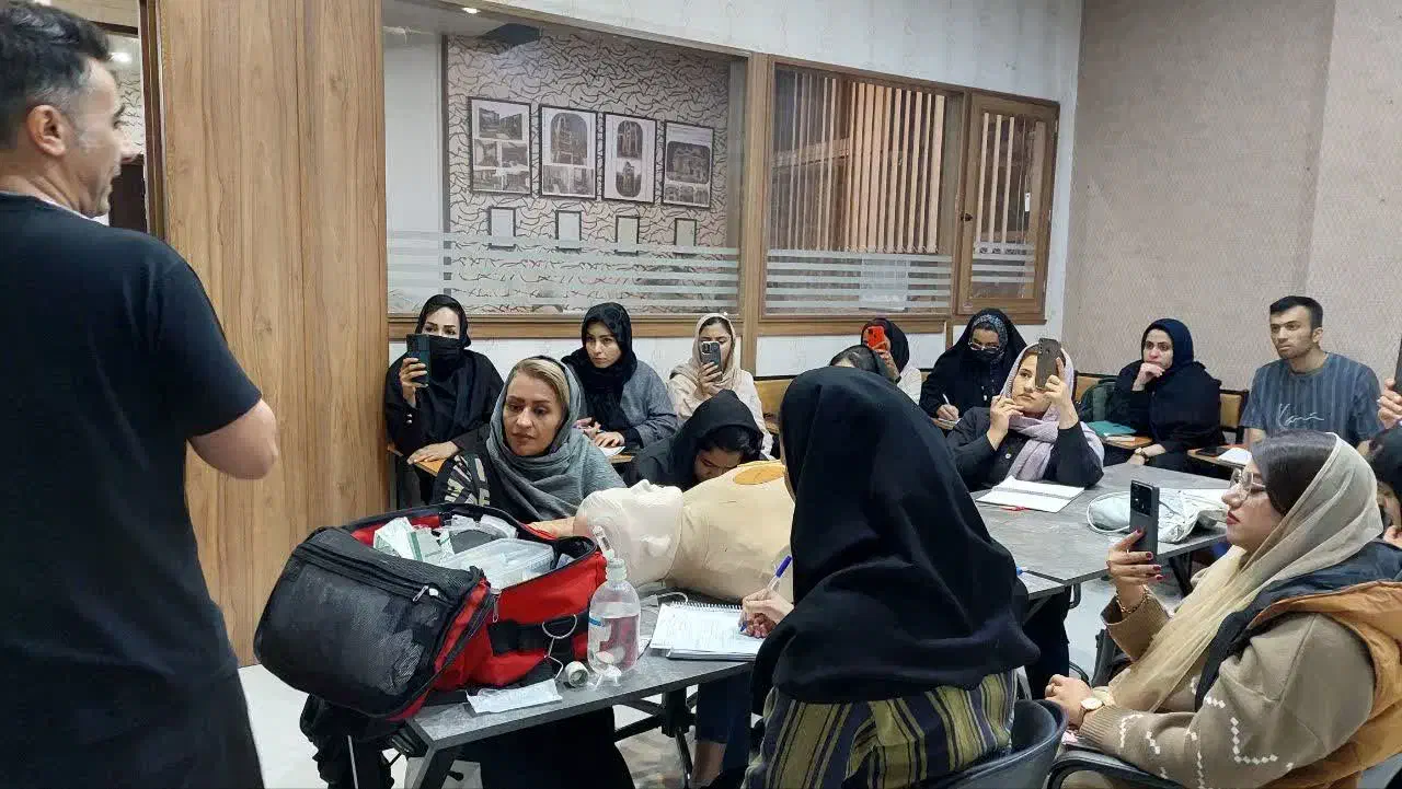 آموزش کمک بهیاری پرستاری تزریقات سرم بخیه|خدمات آموزشی|مشهد, کلاهدوز|دیوار