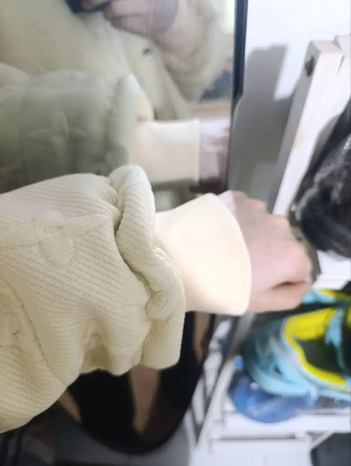 کاپشن|لباس|پاکدشت, شهرک انقلاب|دیوار