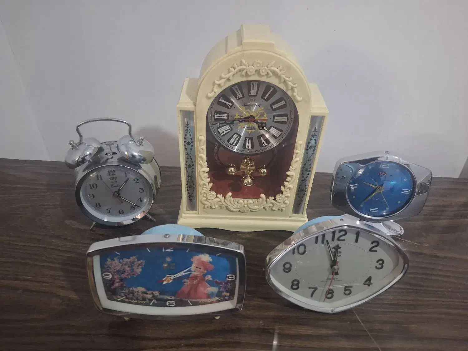 ساعت‌های کوکی کاملا سالم|ساعت دیواری و تزئینی|تبریز, |دیوار