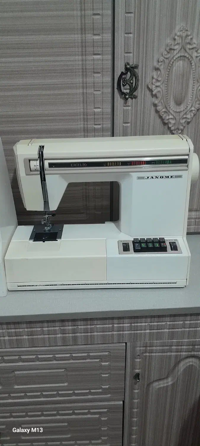 چرخ خیاطی ژانومه ۶۲۷|چرخ خیاطی و ریسندگی|تربت جام, جامی|دیوار