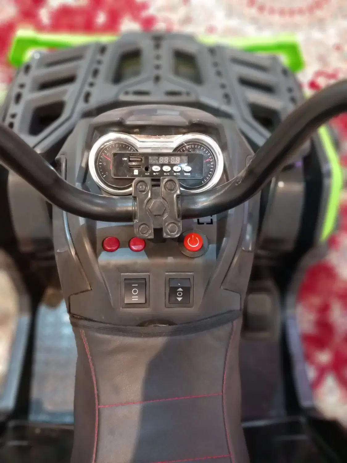 ماشین شارژی چهار چرخ|اسباببازی|تیکمه داش, |دیوار