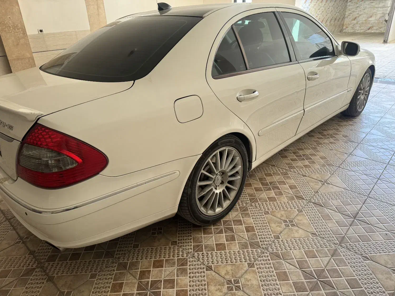 بنز E ،،۲۱۱|خودرو سواری و وانت|همدان, |دیوار
