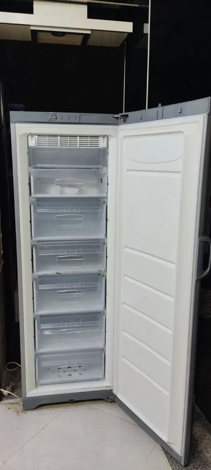 فریزر بدون برفک ایندوسایت ایتالیا|یخچال و فریزر|بندر ماهشهر, |دیوار