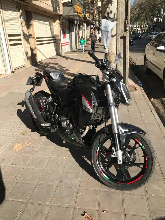 بنلی ۱۸۰s|موتورسیکلت|رشت, باهنر|دیوار