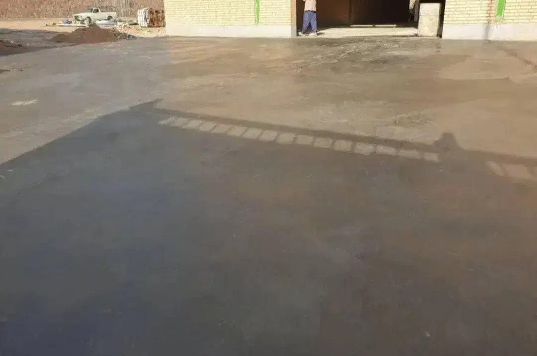 اجرای بتون ریزی همراه باماله پروانه ای|خدمات پیشه و مهارت|کرچمبو, |دیوار