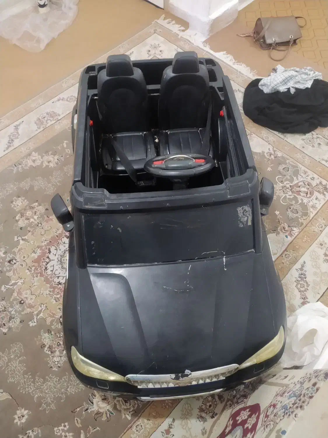 ماشین شارژی در حد نو|اسباب‌بازی بچه|پیرانشهر, |دیوار