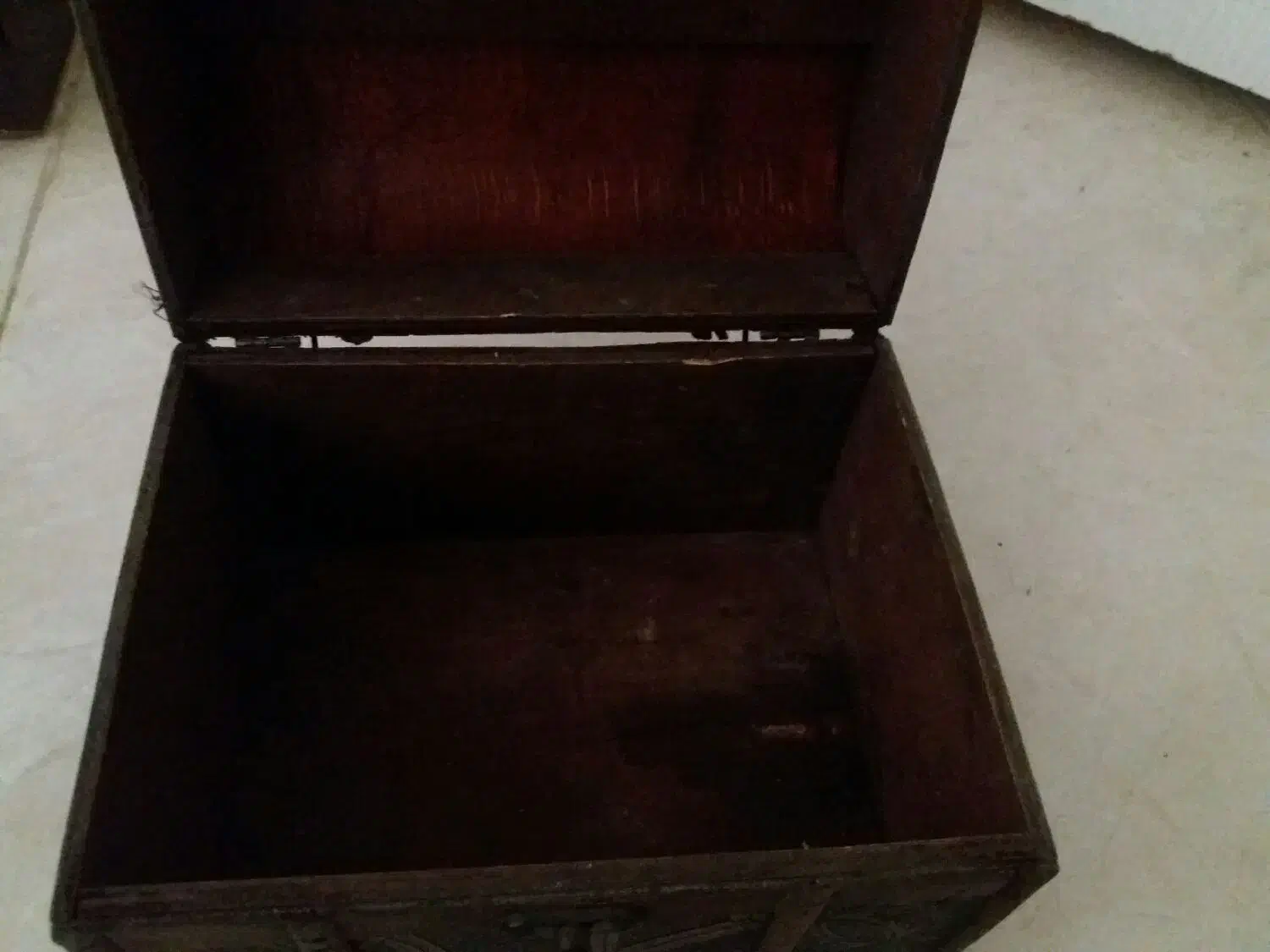 صندوقچه چوبی قدیمی|کلکسیون اشیاء عتیقه|ساری, |دیوار