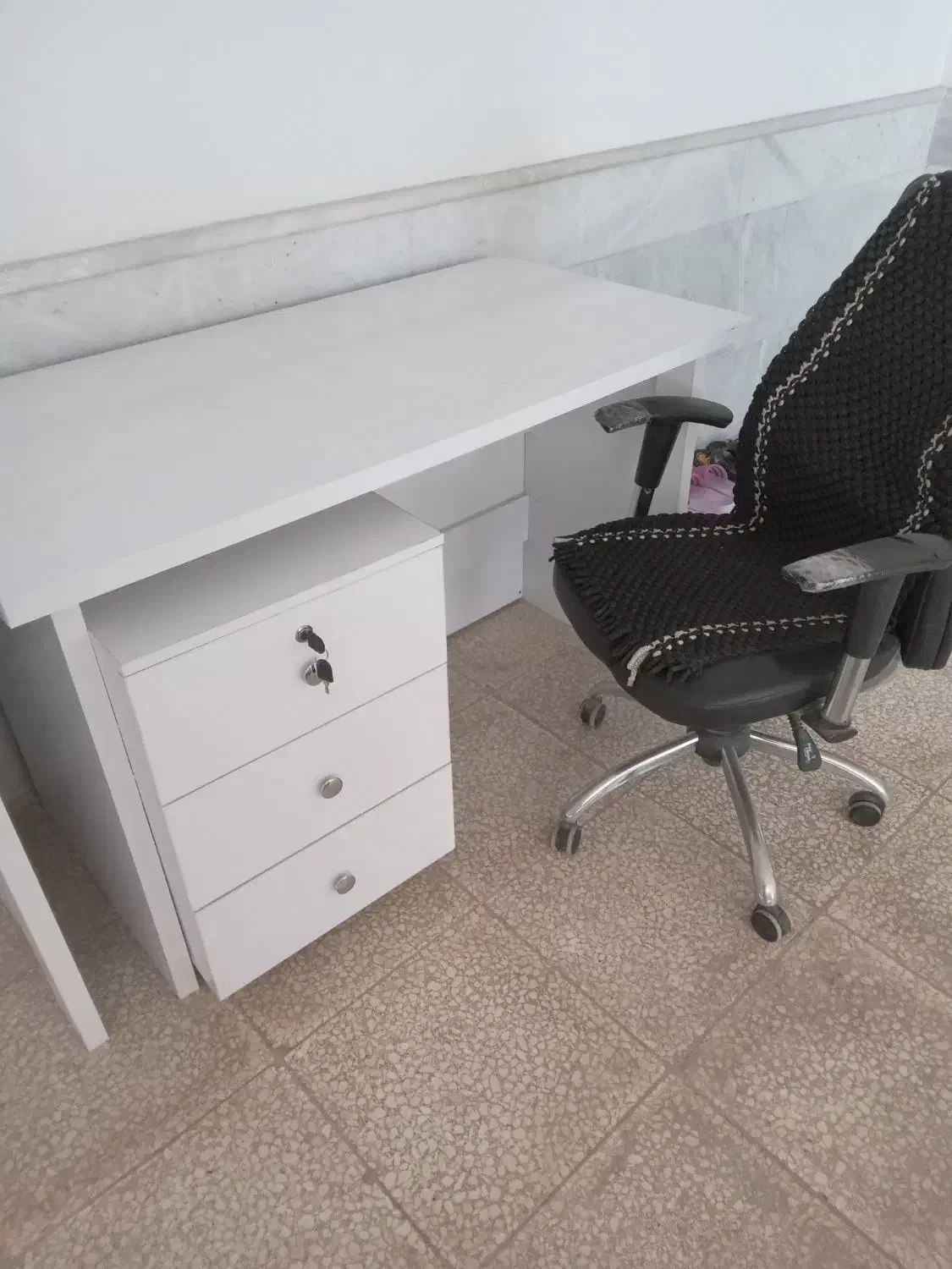 میزوصندلی همراه کشو سه تای|مبلمان اداری|بجنورد, |دیوار