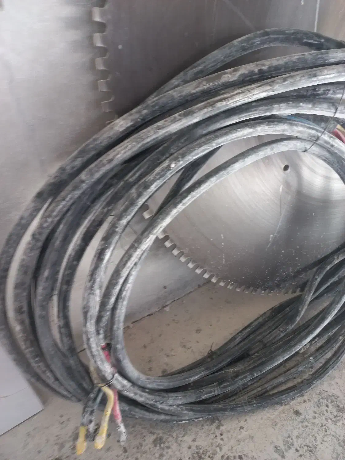 کابل فشار قوی ۴ رشته ای مسی ۹۵×۳+۵۰|ابزارآلات|دورود, |دیوار