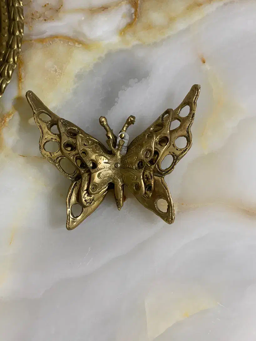 پروانه برنز|کلکسیون اشیاء عتیقه|الوند, |دیوار