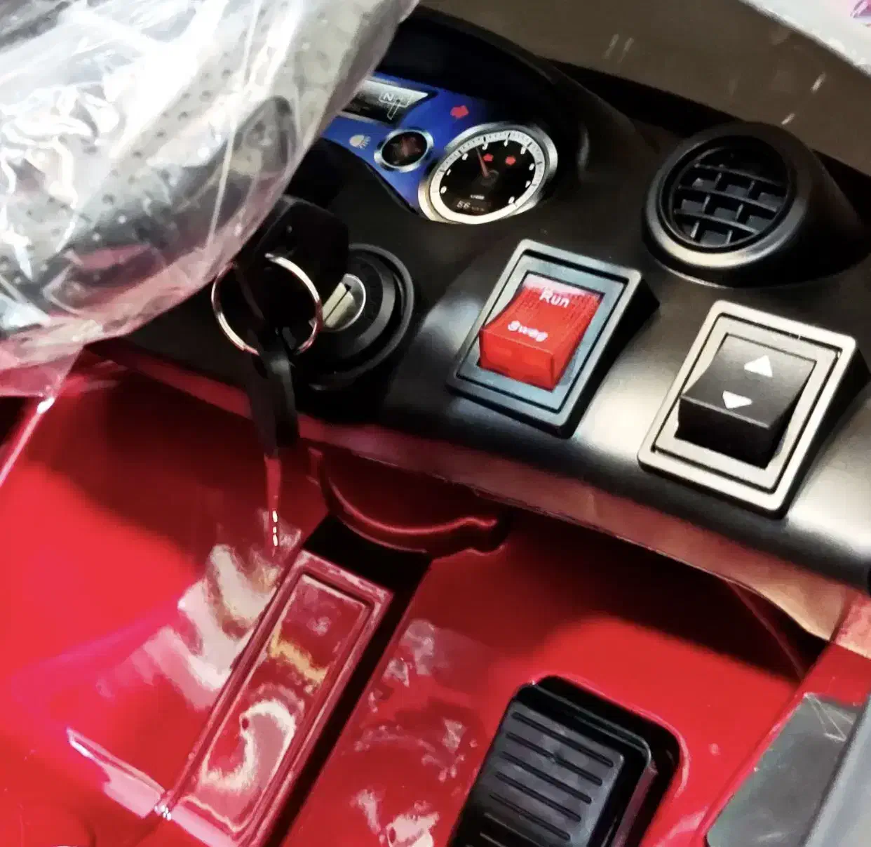 ماشین شارژی بنز 5موتوره سوییچی با گارانتی تعویض|اسباببازی بچه|تهران, بازار|دیوار