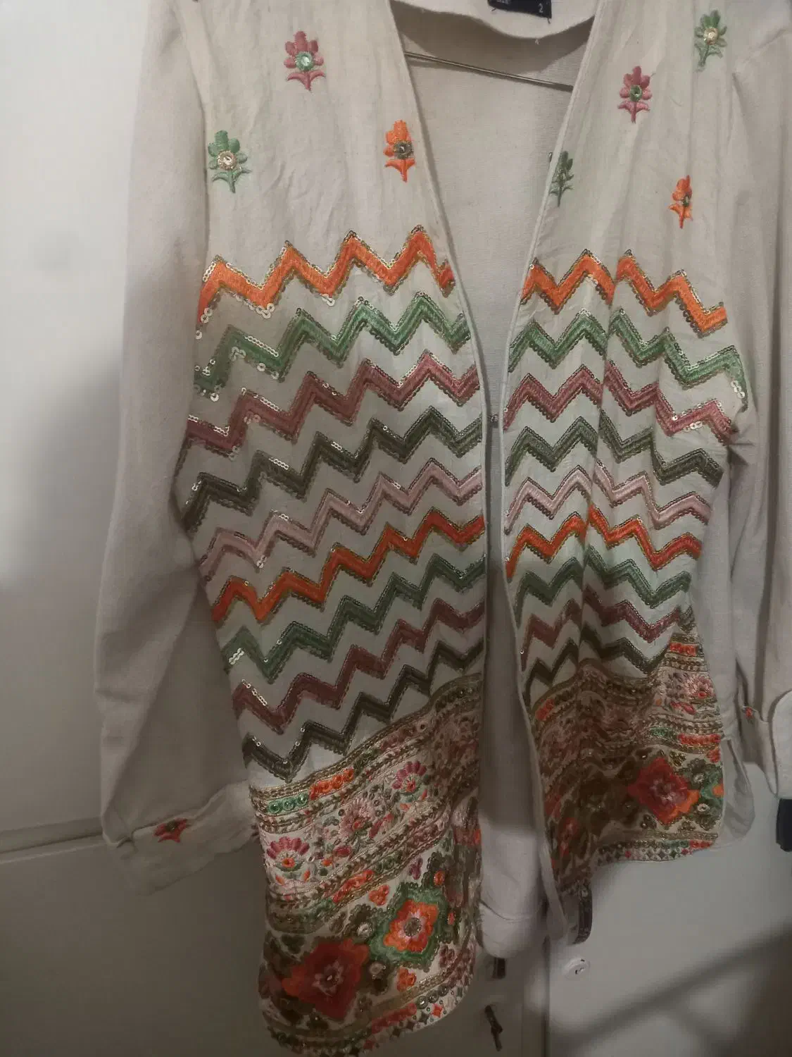 کت مجلسی|لباس|ایلام, |دیوار