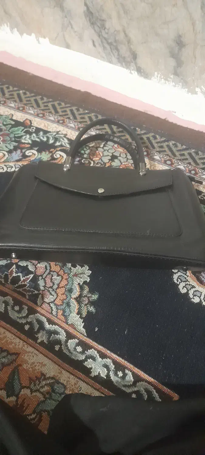 یک عدد کیف زنانه چرمی|کیف، کفش، کمربند|رضویه, |دیوار