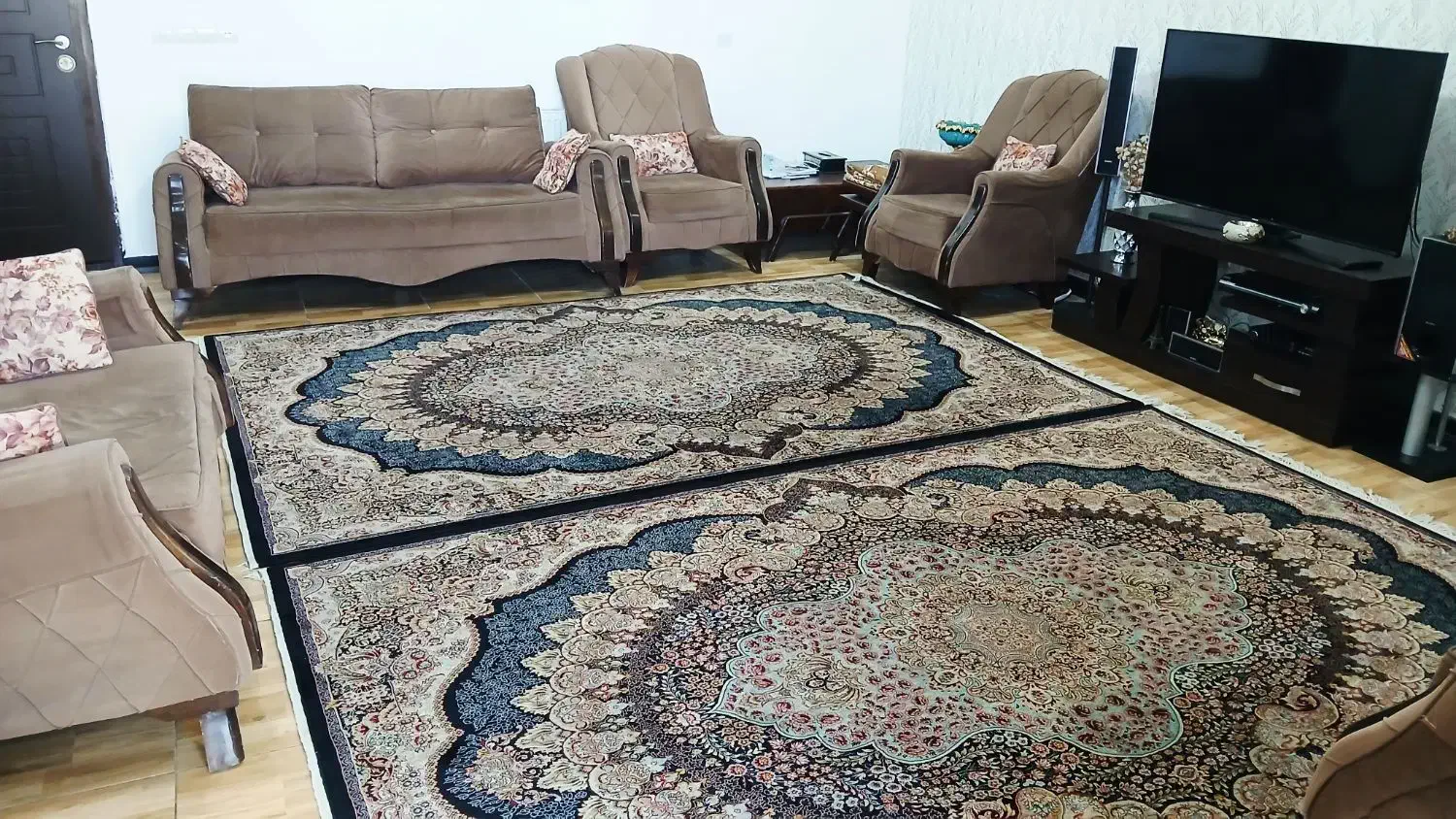 مبلمان ده نفره|مبلمان خانگی و میز عسلی|محمدشهر, محمدشهر|دیوار