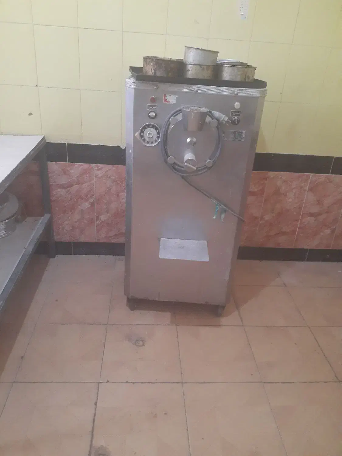 کارگاه قنادی|فروشگاه و مغازه|شاهین دژ, |دیوار