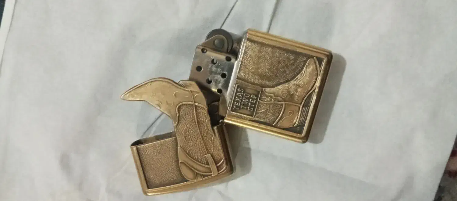 فندک زیپو اصل|کلکسیون اشیاء عتیقه|آبیک, |دیوار