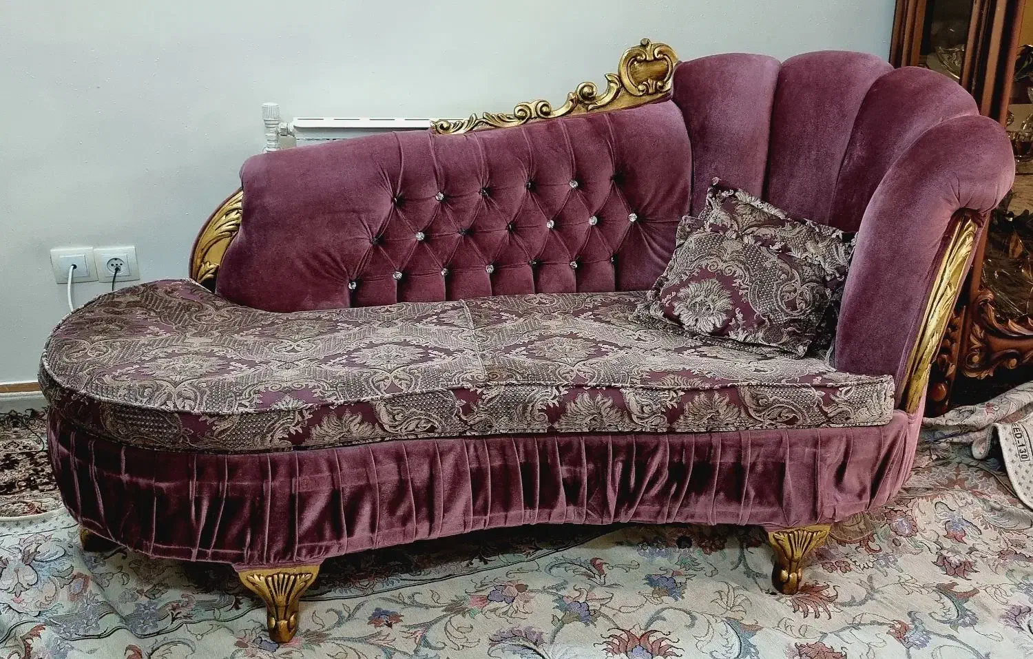 مبلمان ۷ نفره کلاسیک|مبلمان خانگی و میز عسلی|اصفهان, ارغوانیه|دیوار