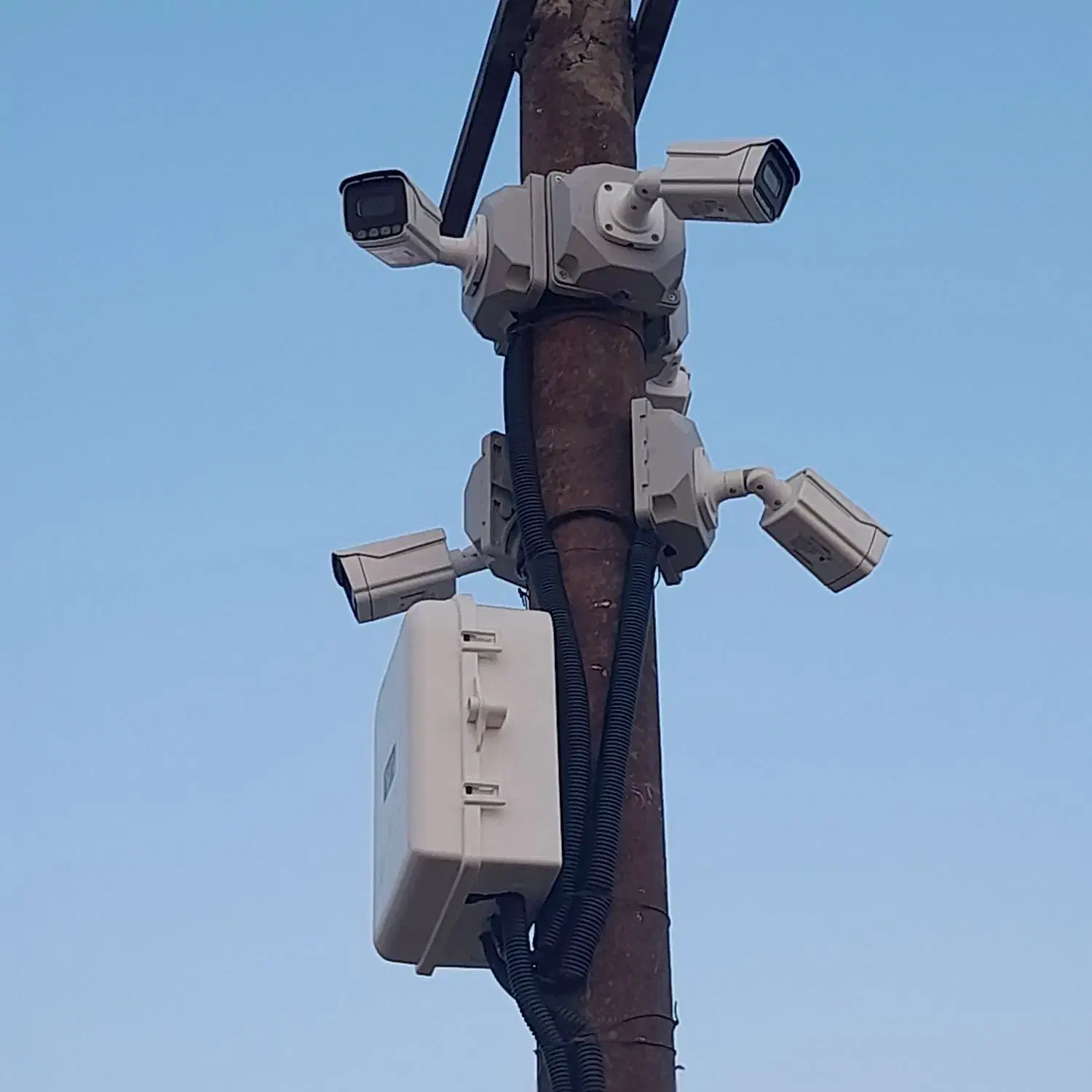 فروش و نصب دوربین مداربسته (نقد و اقساط)|دوربین مداربسته|فسا, |دیوار