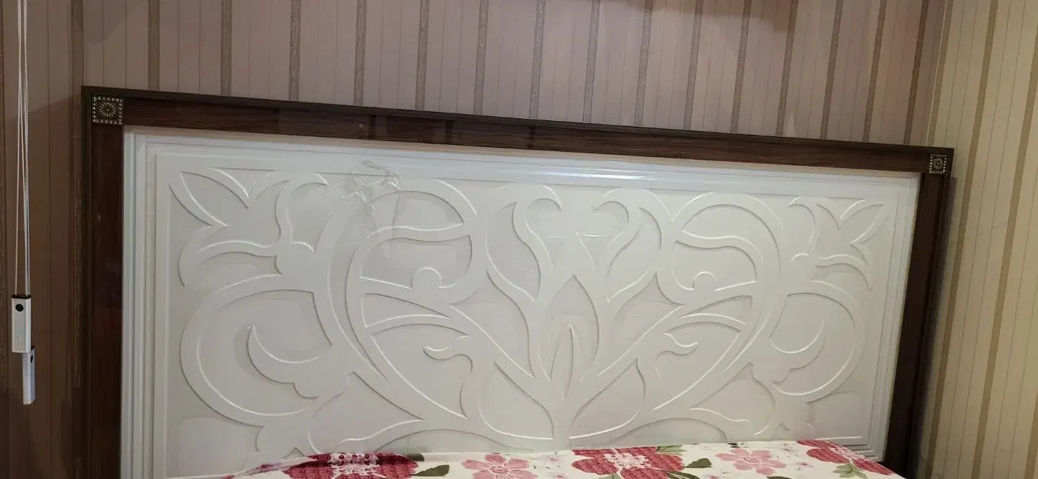 سرویس خواب|تخت و سرویس خواب|اصفهان, لاله|دیوار