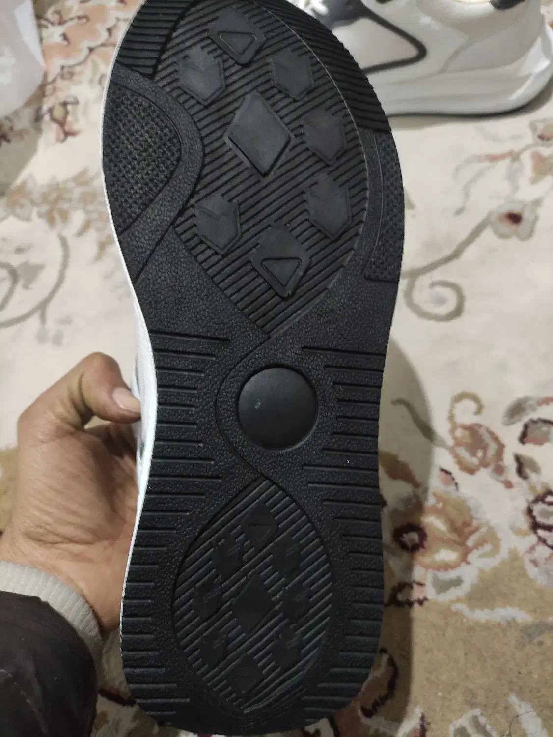 کفش|کیف، کفش، کمربند|تهران, هلال احمر|دیوار